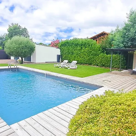 Jolie Avec Piscine Chauffee Proche Du Prázdninový dům Sanguinet